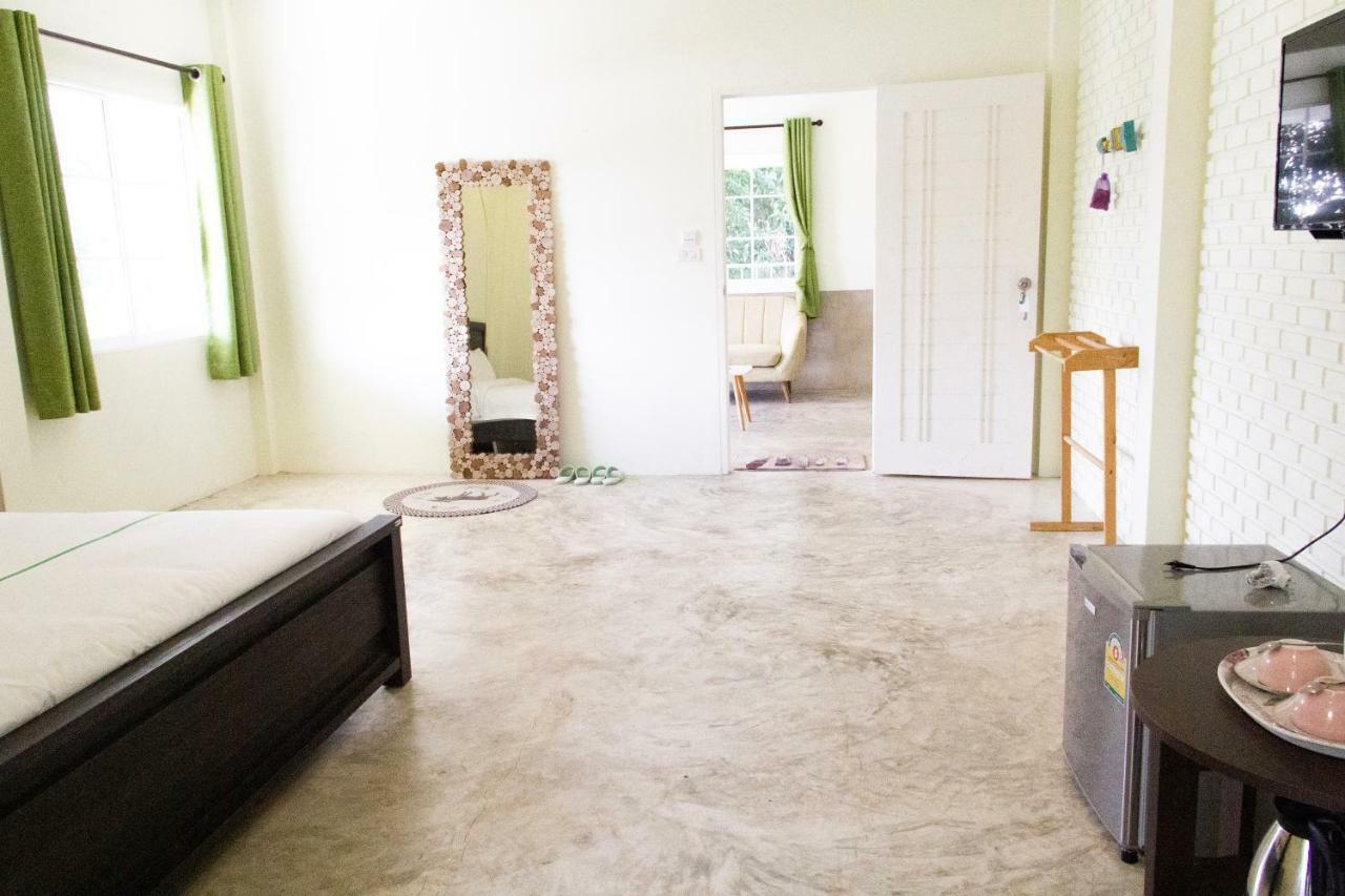 Manyi Boutique House Hotel Csiangmaj Kültér fotó