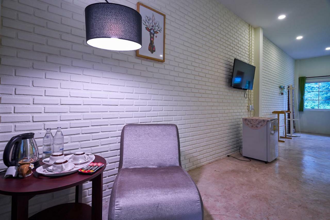 Manyi Boutique House Hotel Csiangmaj Kültér fotó